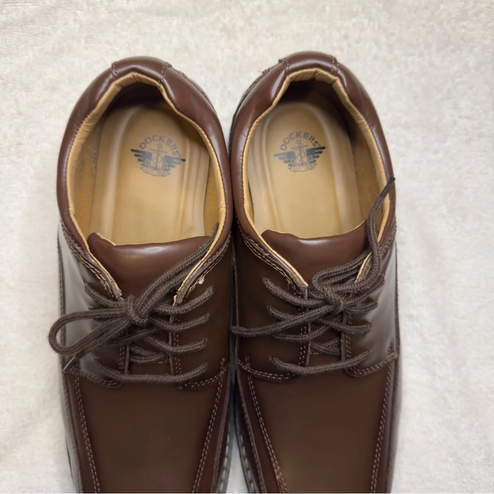 Dockers Men’s Trustee Leather Cap Toe Dress Oxford Shoes – Brown – Size 11M